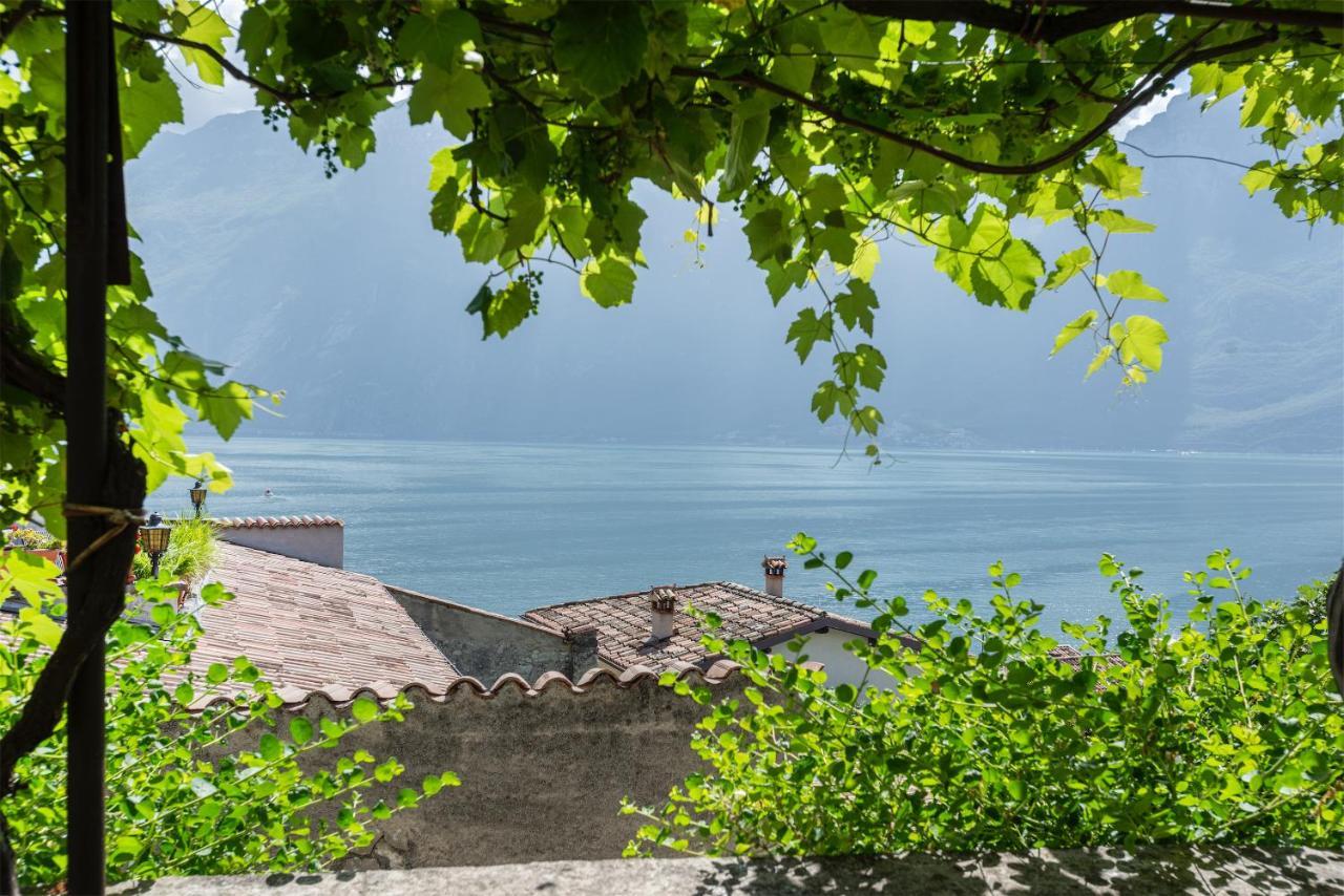 Maison Du Lac Limone sul Garda Esterno foto