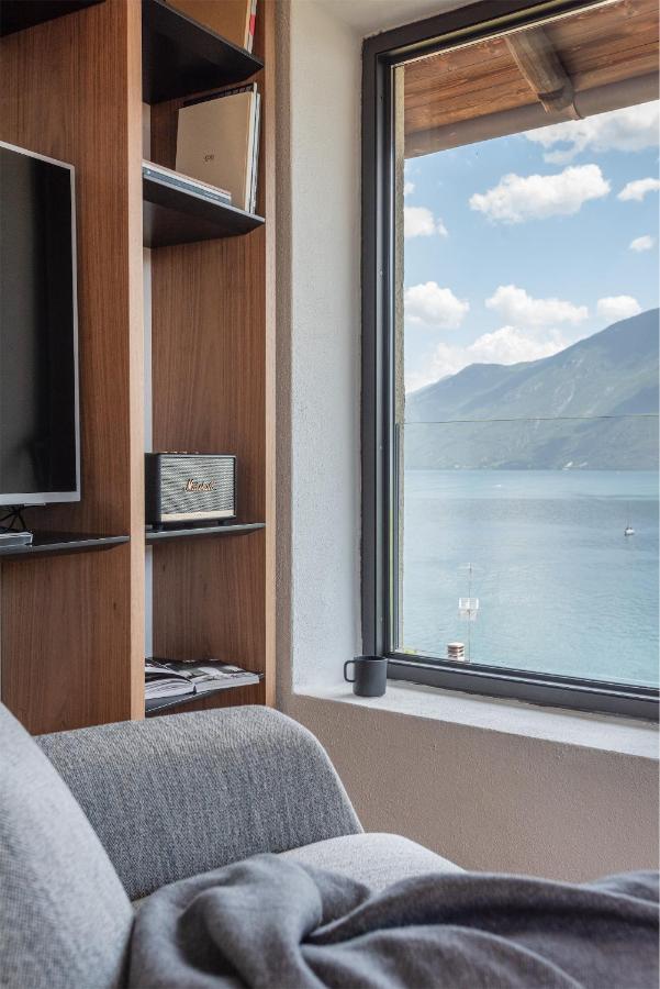 Maison Du Lac Limone sul Garda Esterno foto